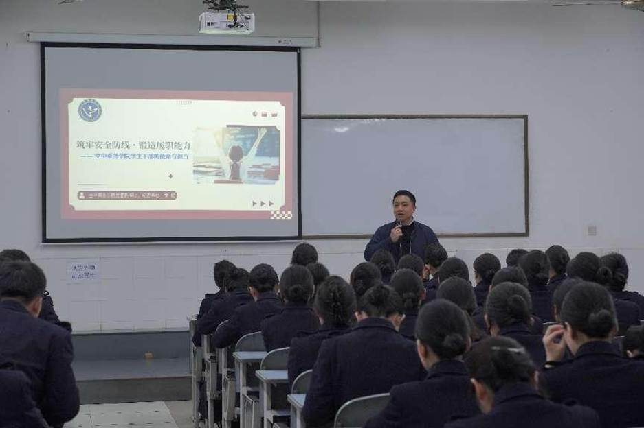 dc54d9a42fc0085ff0f02b36161417b7_